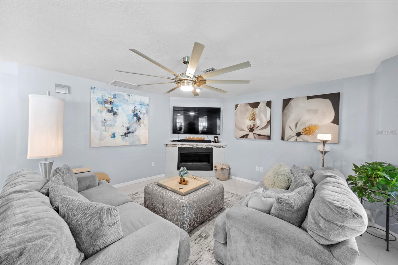 WOODWIND - Residential