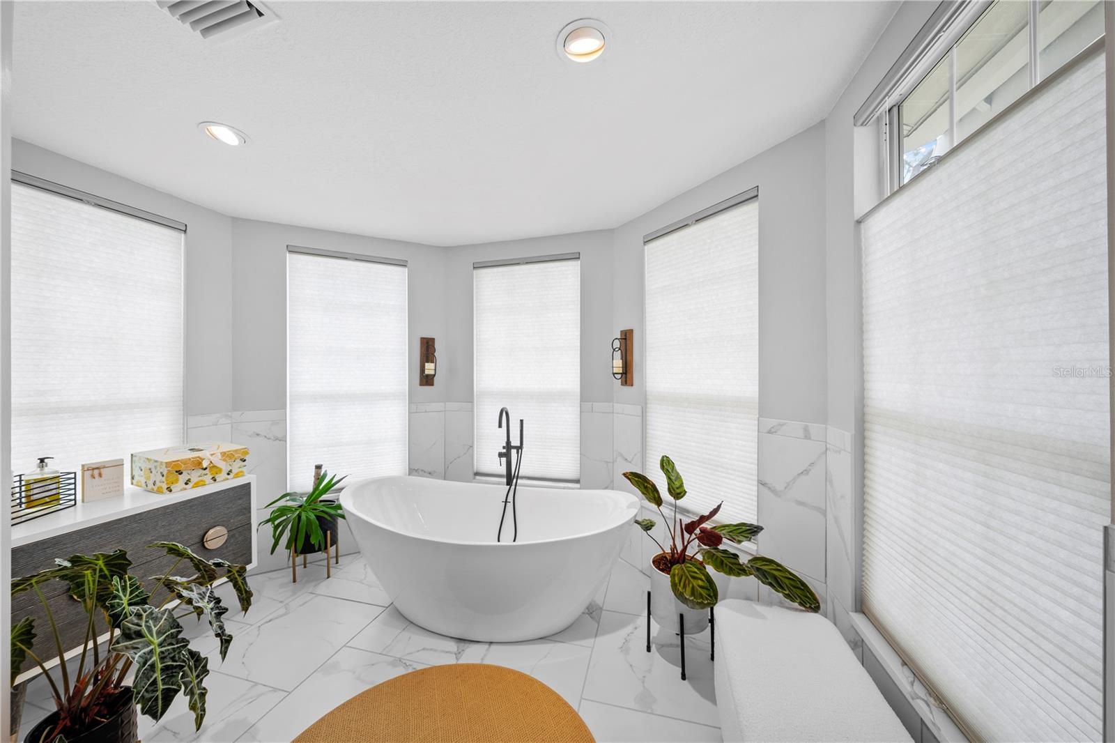 WOODWIND - Residential