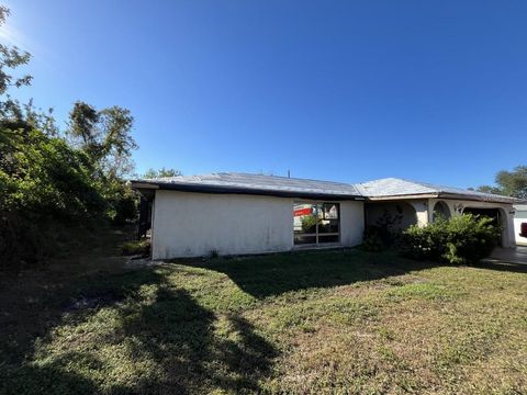 A home in PORT CHARLOTTE