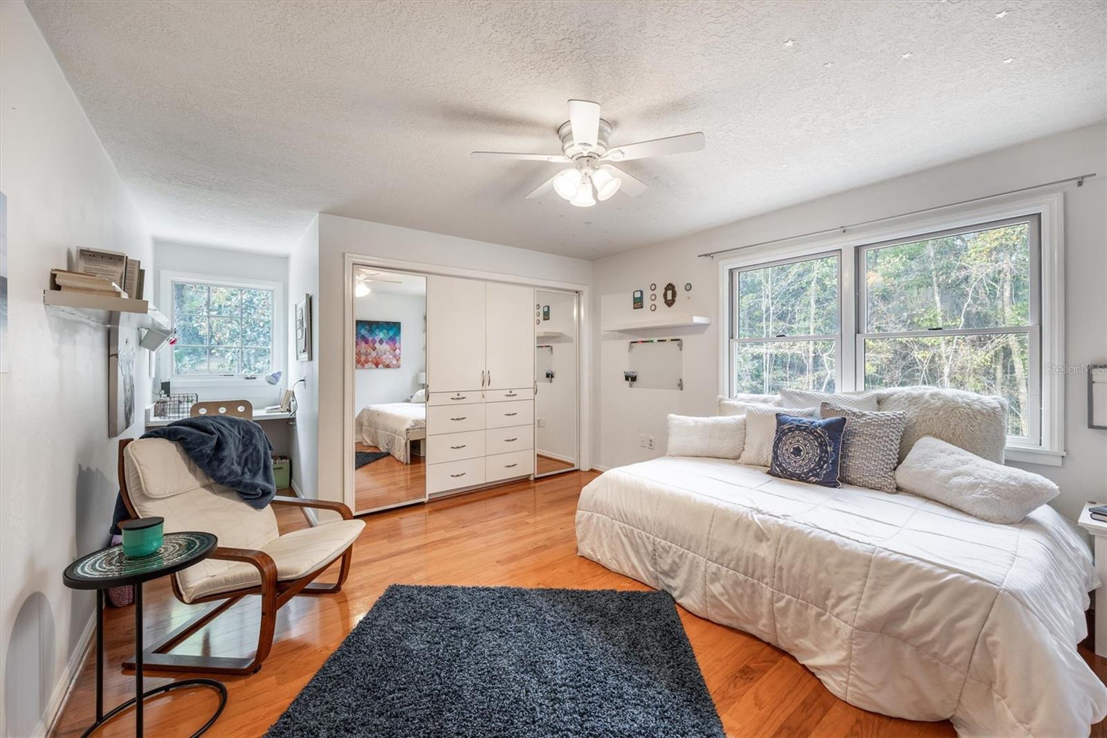 FIRST VIEW ACRES - Residential