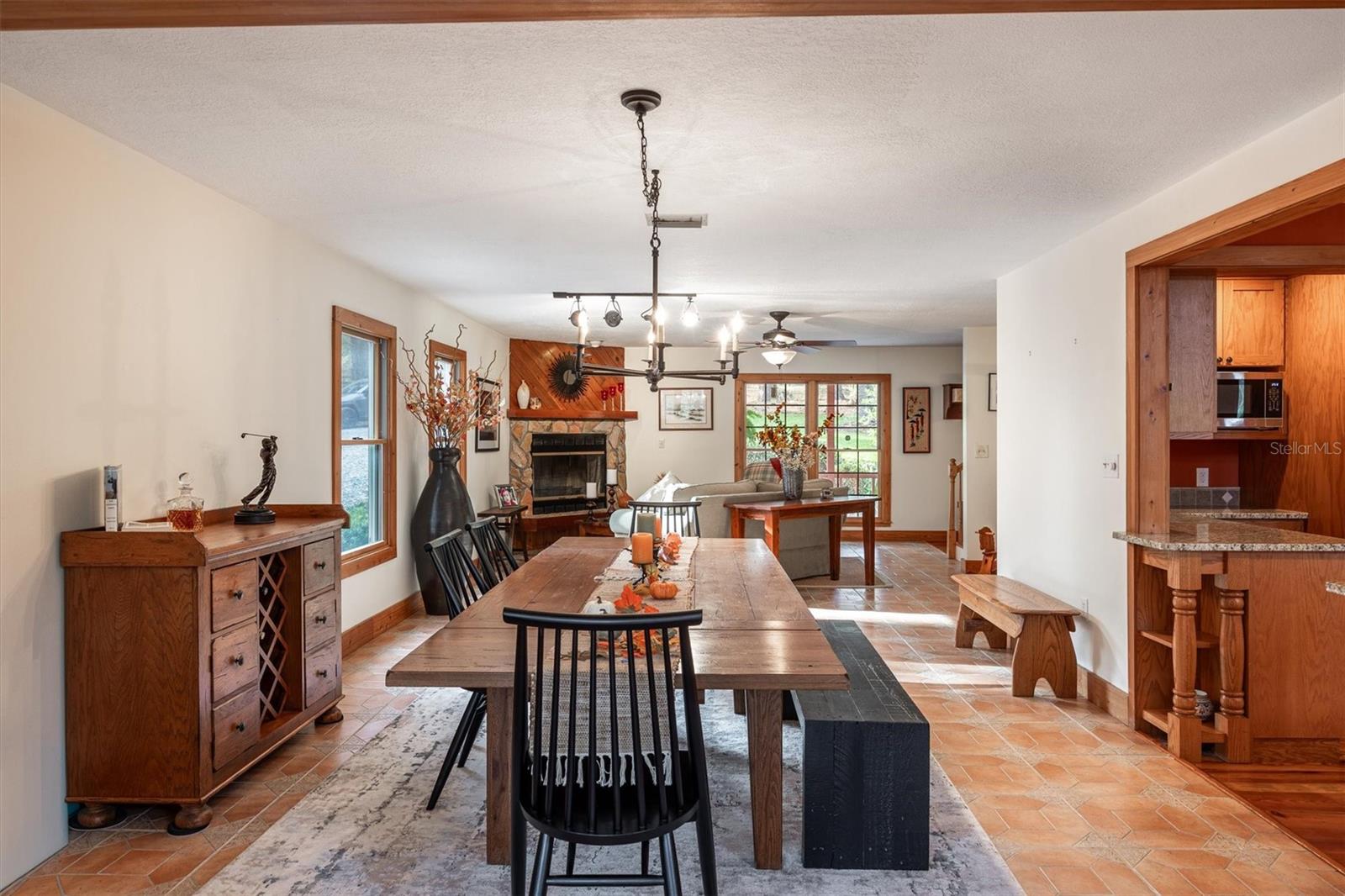 FIRST VIEW ACRES - Residential