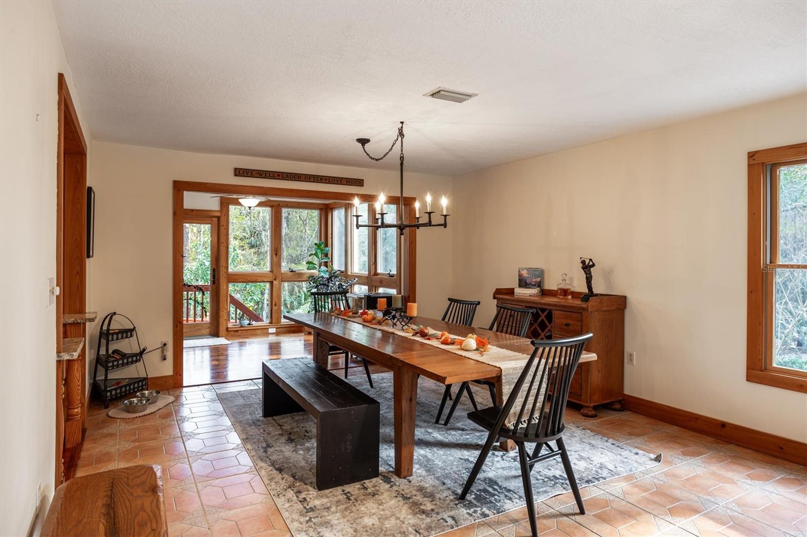 FIRST VIEW ACRES - Residential