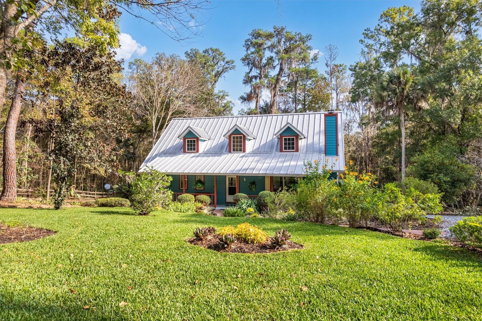 FIRST VIEW ACRES - Residential