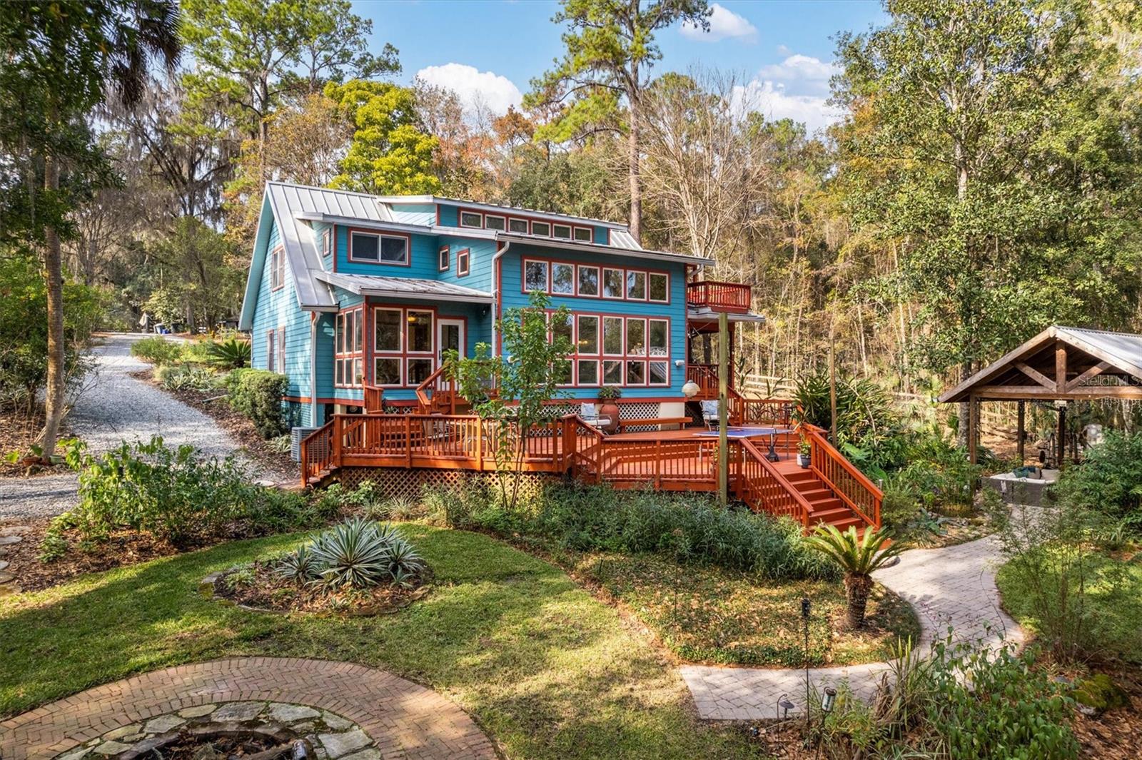 FIRST VIEW ACRES - Residential