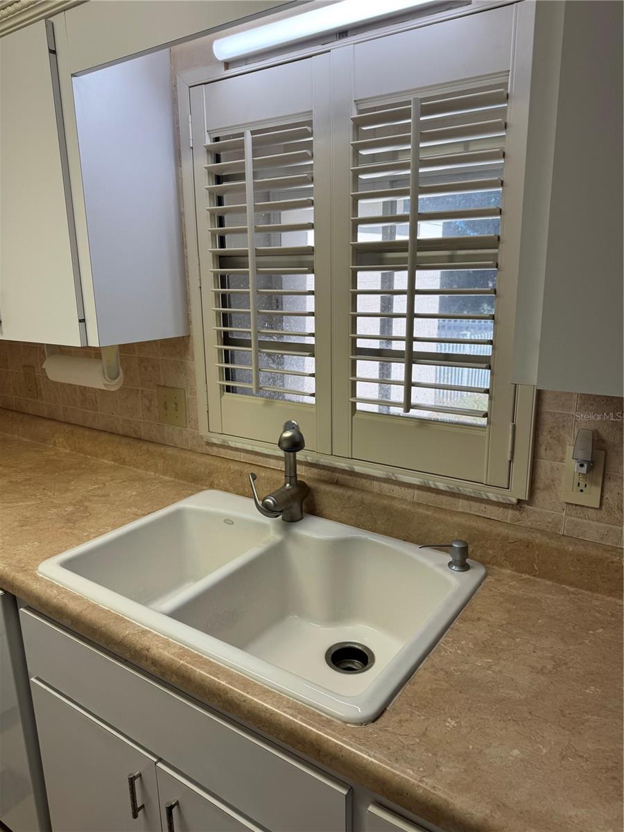 ON TOP OF THE WORLD - Residential