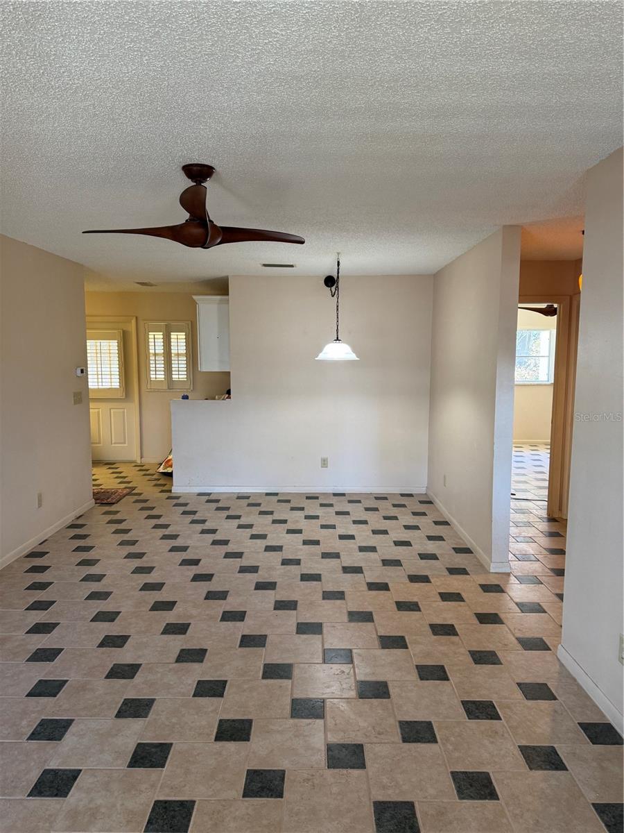 ON TOP OF THE WORLD - Residential