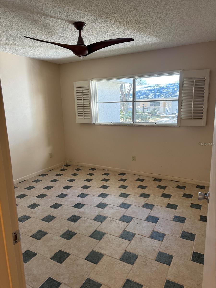 ON TOP OF THE WORLD - Residential