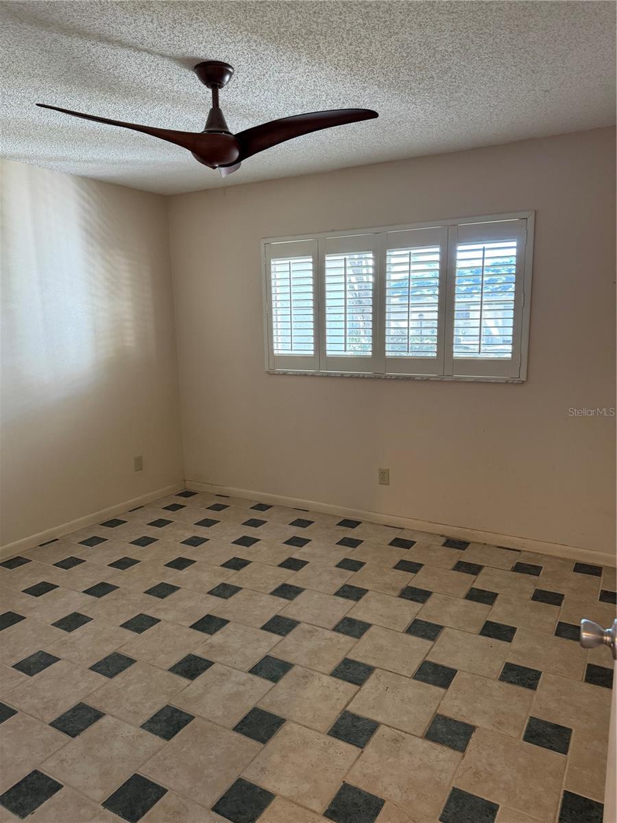 ON TOP OF THE WORLD - Residential