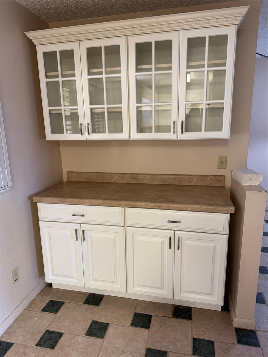 ON TOP OF THE WORLD - Residential