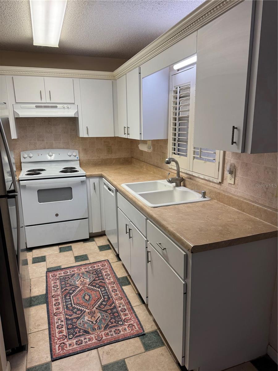 ON TOP OF THE WORLD - Residential