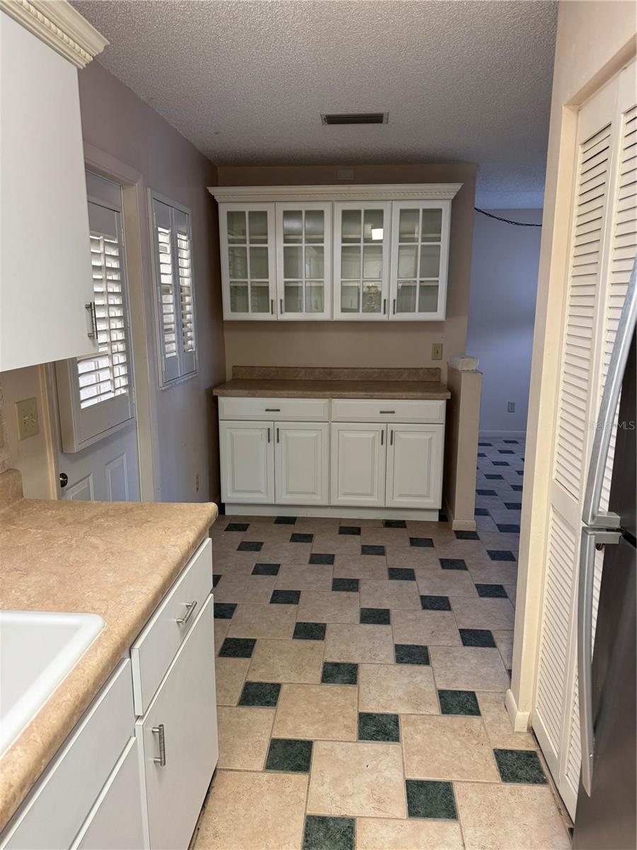 ON TOP OF THE WORLD - Residential