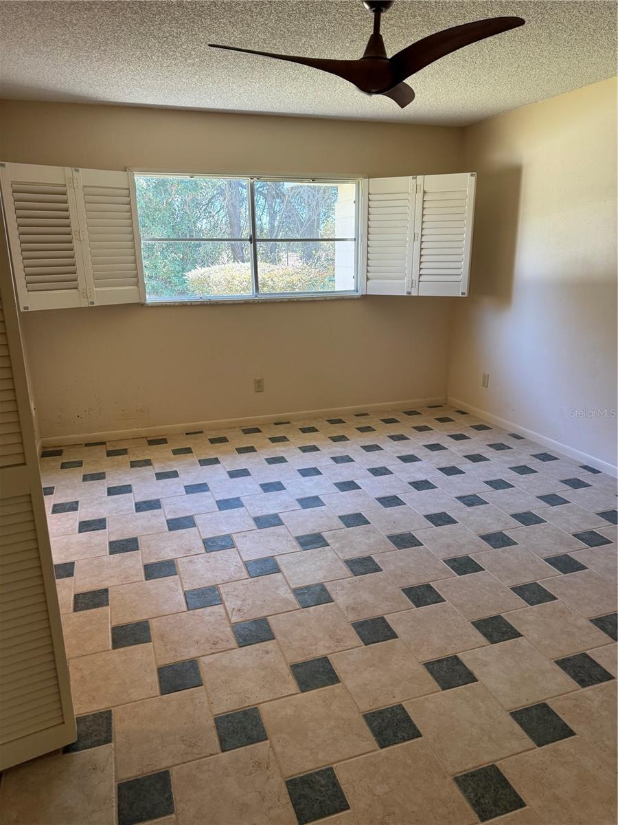 ON TOP OF THE WORLD - Residential