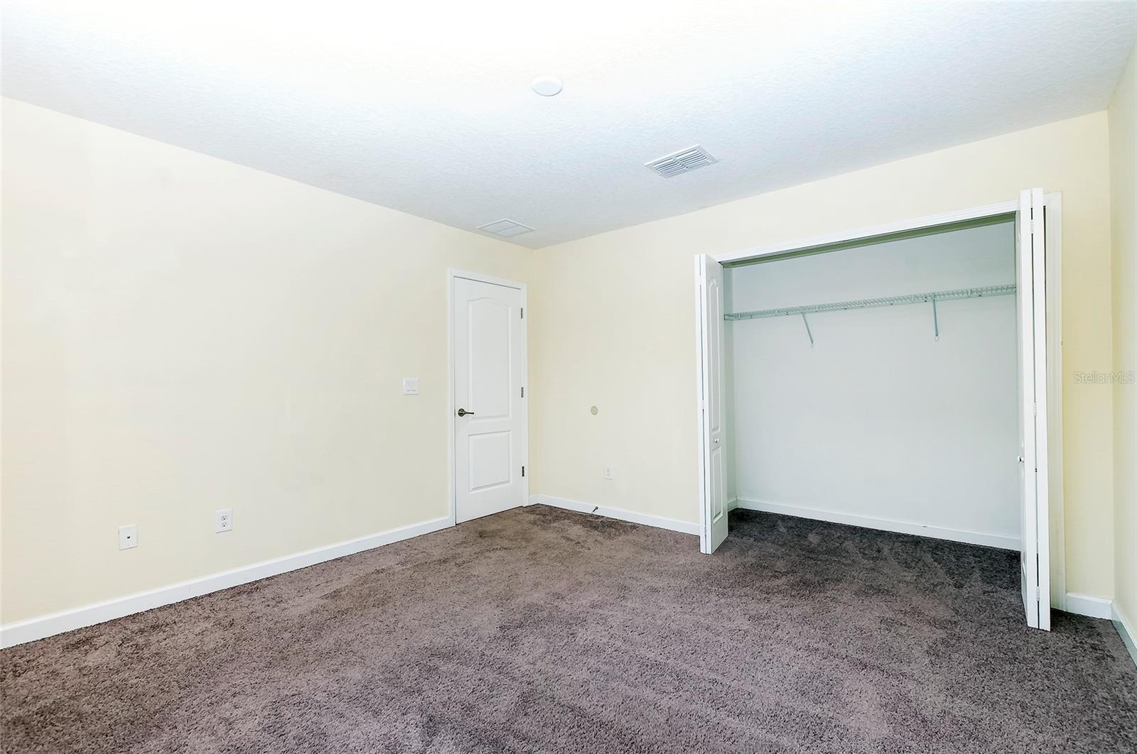 1748 THETFORD CIRCLE
