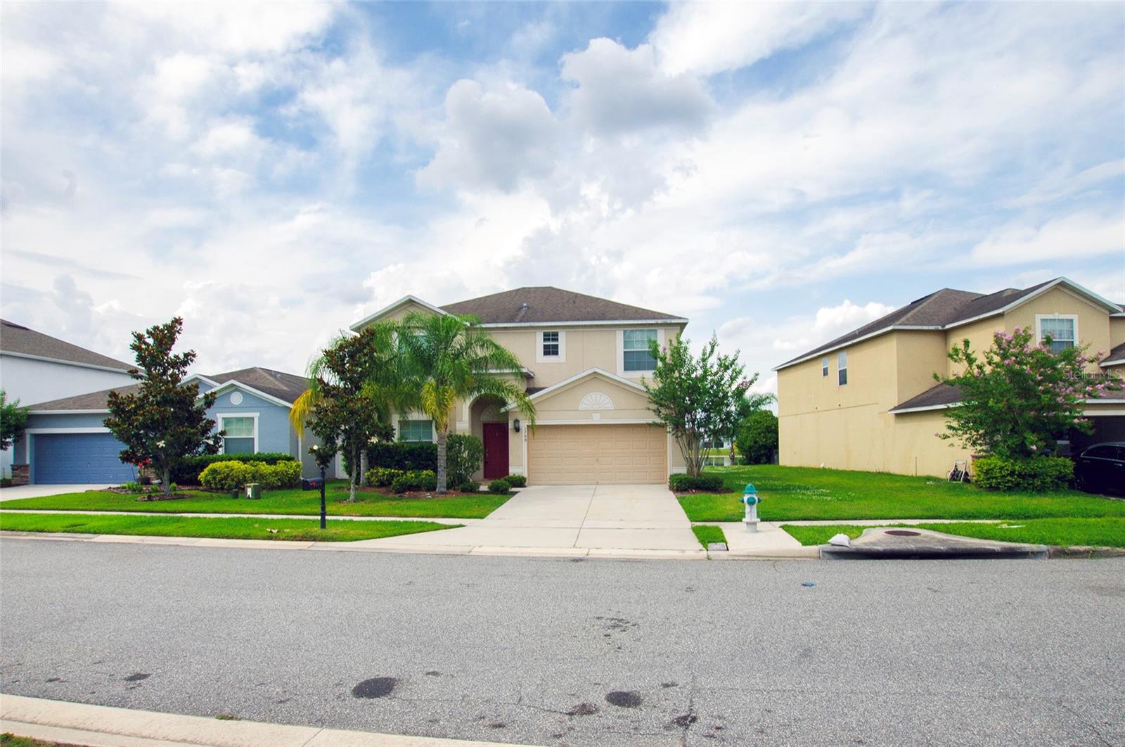 1748 THETFORD CIRCLE