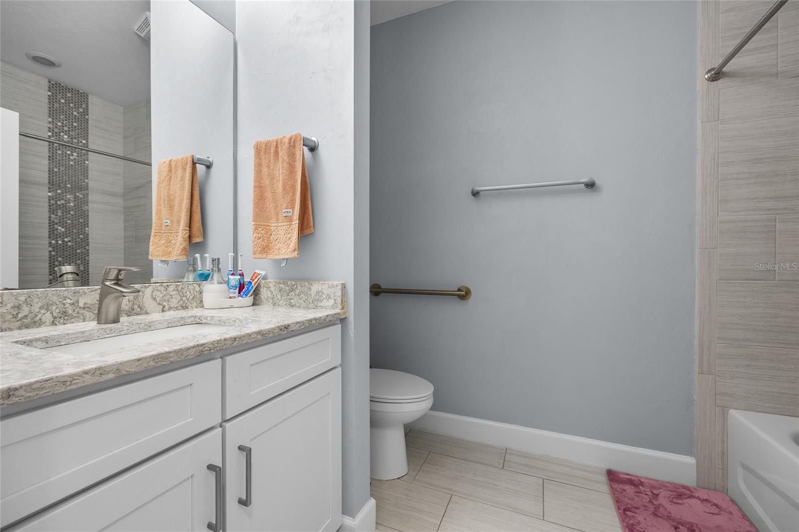 VILLAS OF WEST END UNIT B PH 1 - Residential