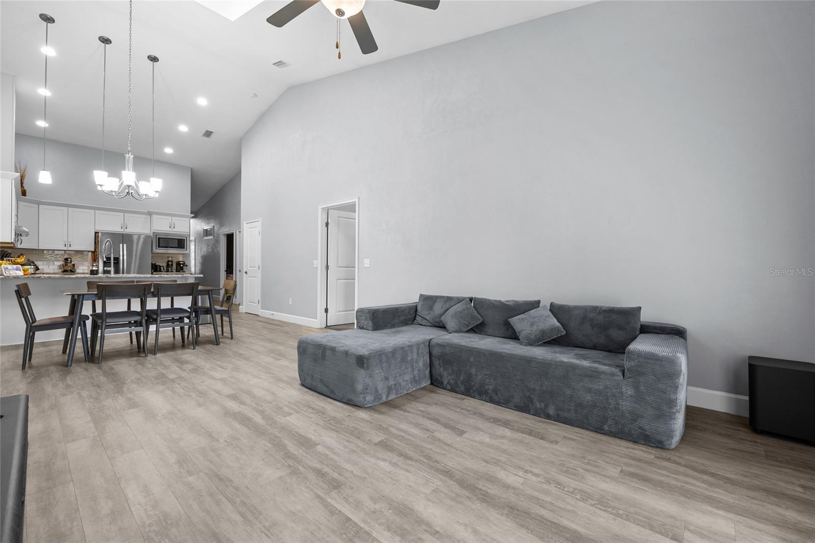 VILLAS OF WEST END UNIT B PH 1 - Residential