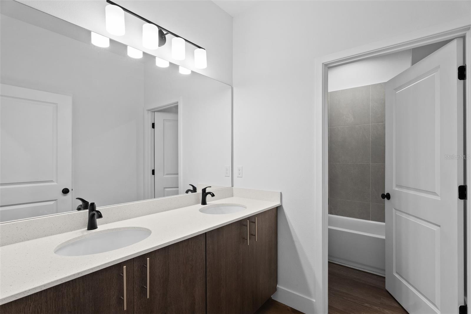 PORT MALABAR UNIT 24 - Residential