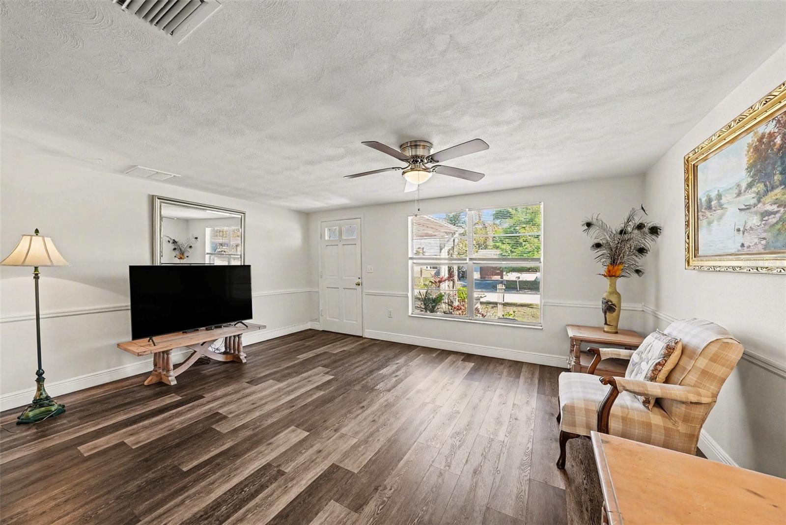 HILLANDALE - Residential