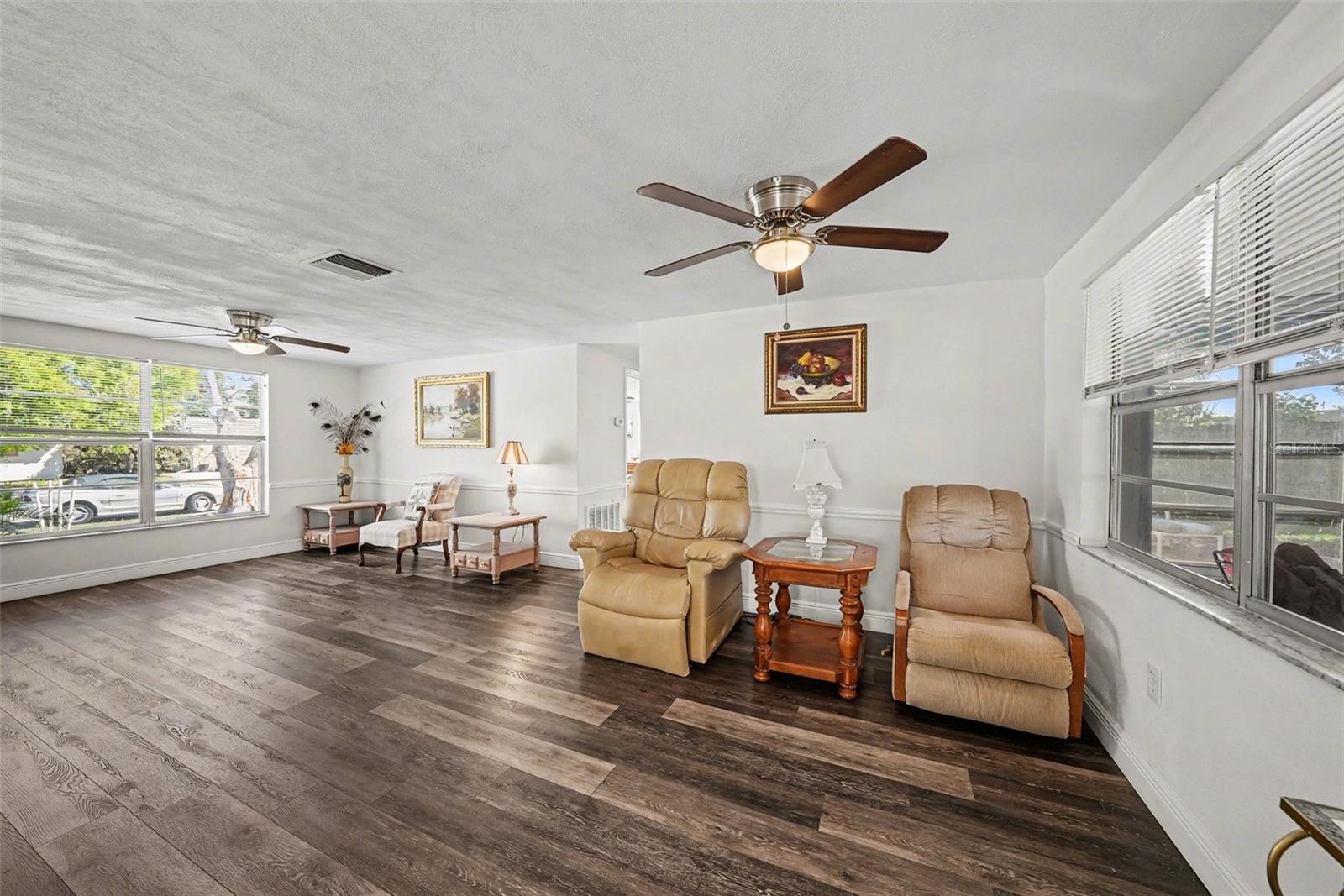 HILLANDALE - Residential