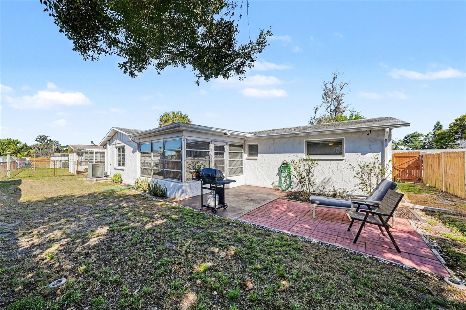 HILLANDALE - Residential