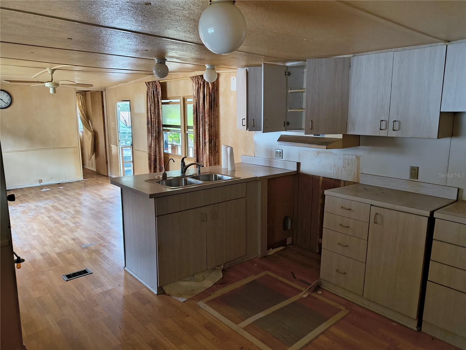 GENEVA HEIGHTS - Residential