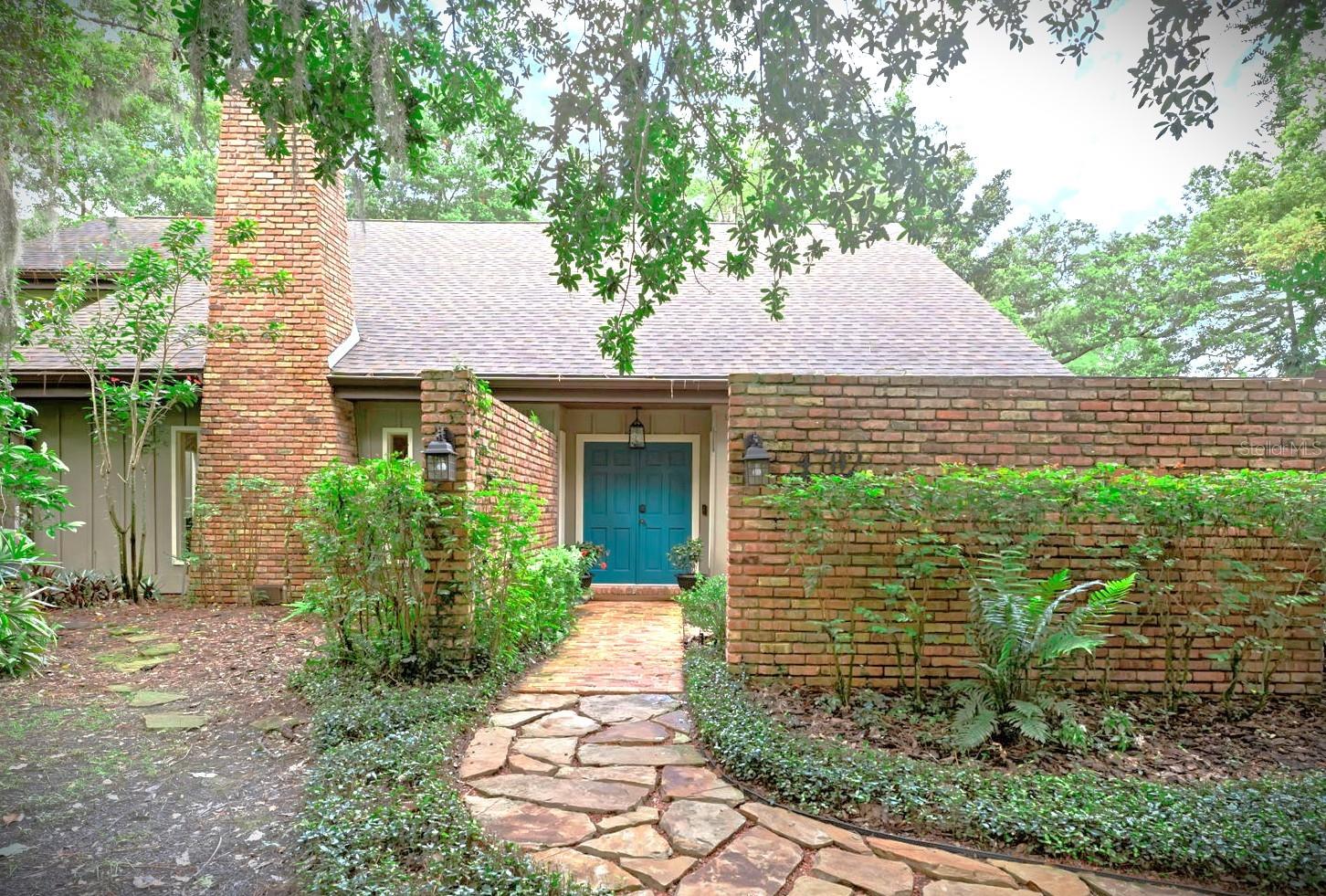 4702 SHORECREST DRIVE