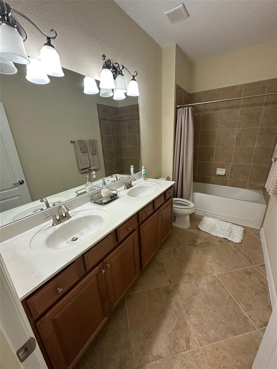 GRAN PARADISO PH 1 - Residential