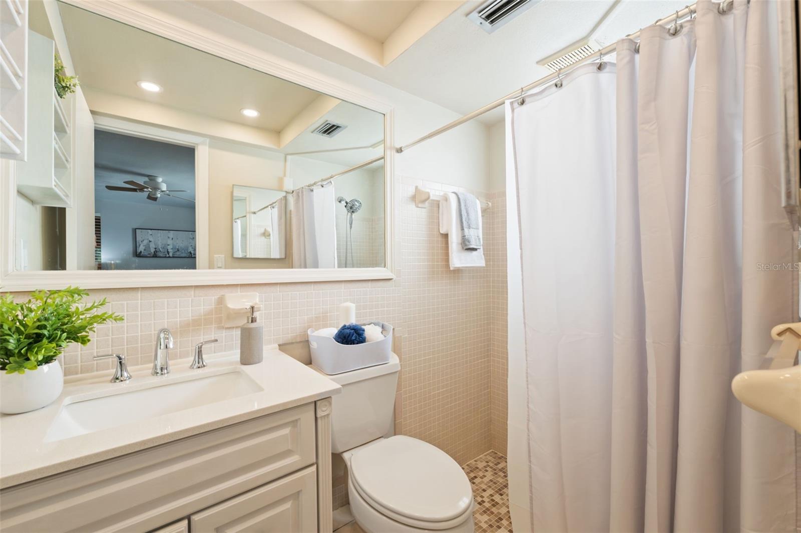 GARDENS OF BEACON SQUARE CONDO - Residential
