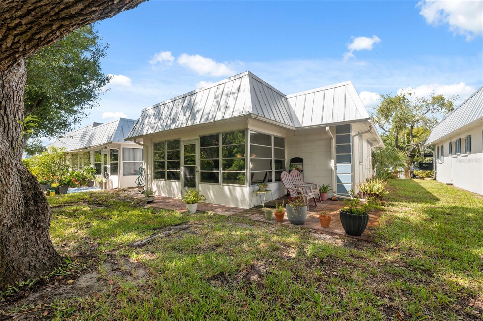 GARDENS OF BEACON SQUARE CONDO - Residential