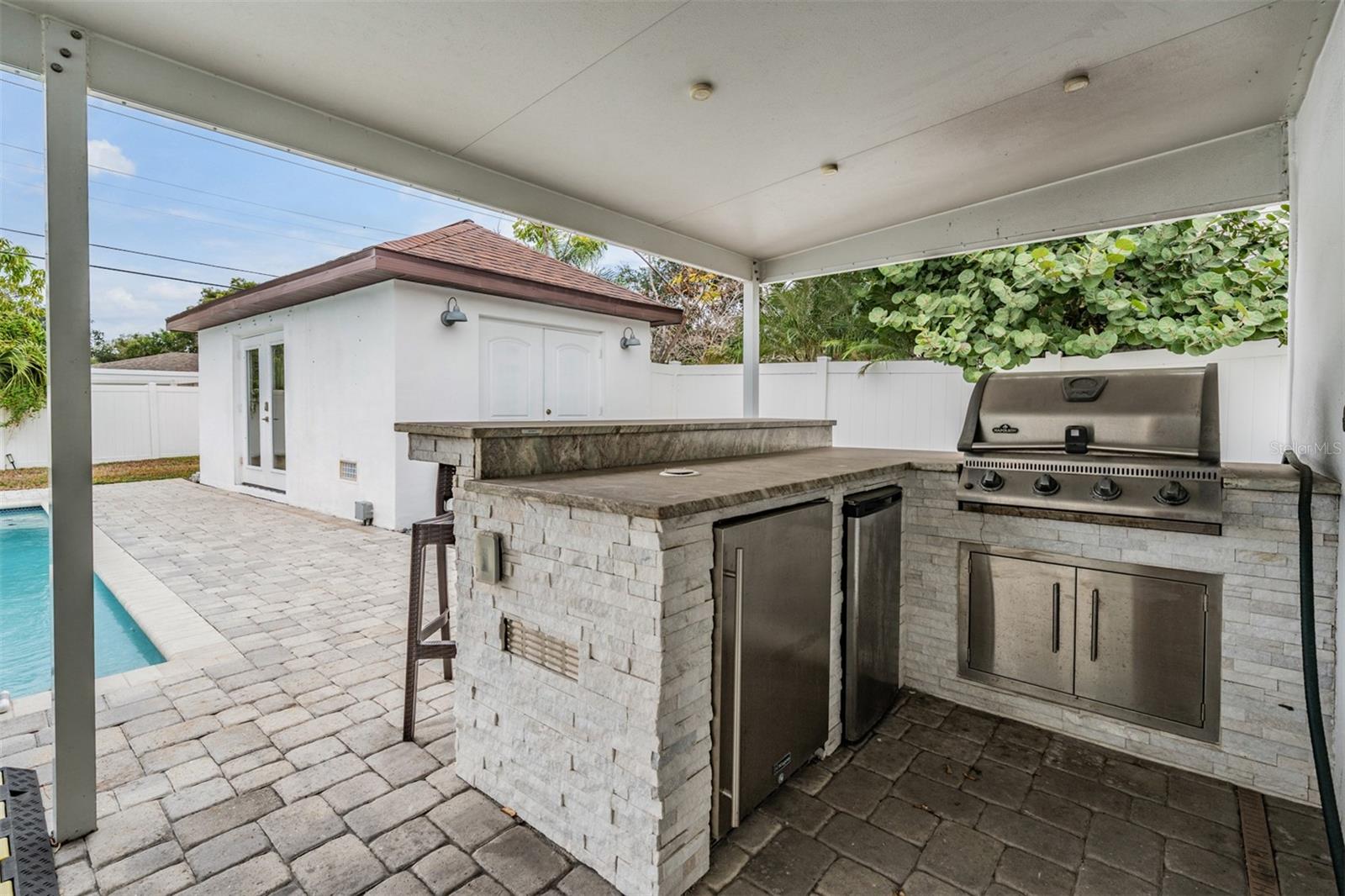 DAVIS ISLANDS - Residential