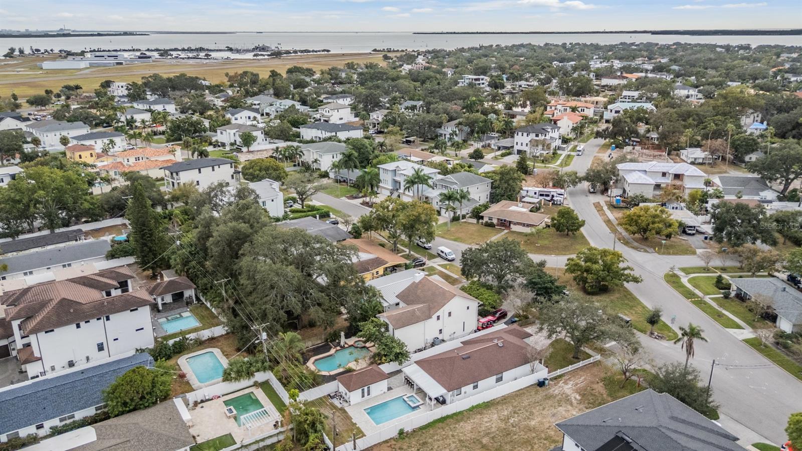 DAVIS ISLANDS - Residential