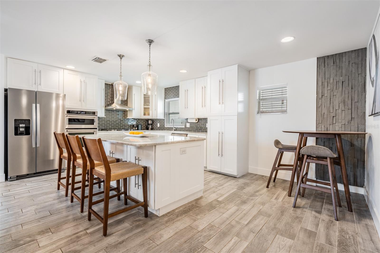 DAVIS ISLANDS - Residential