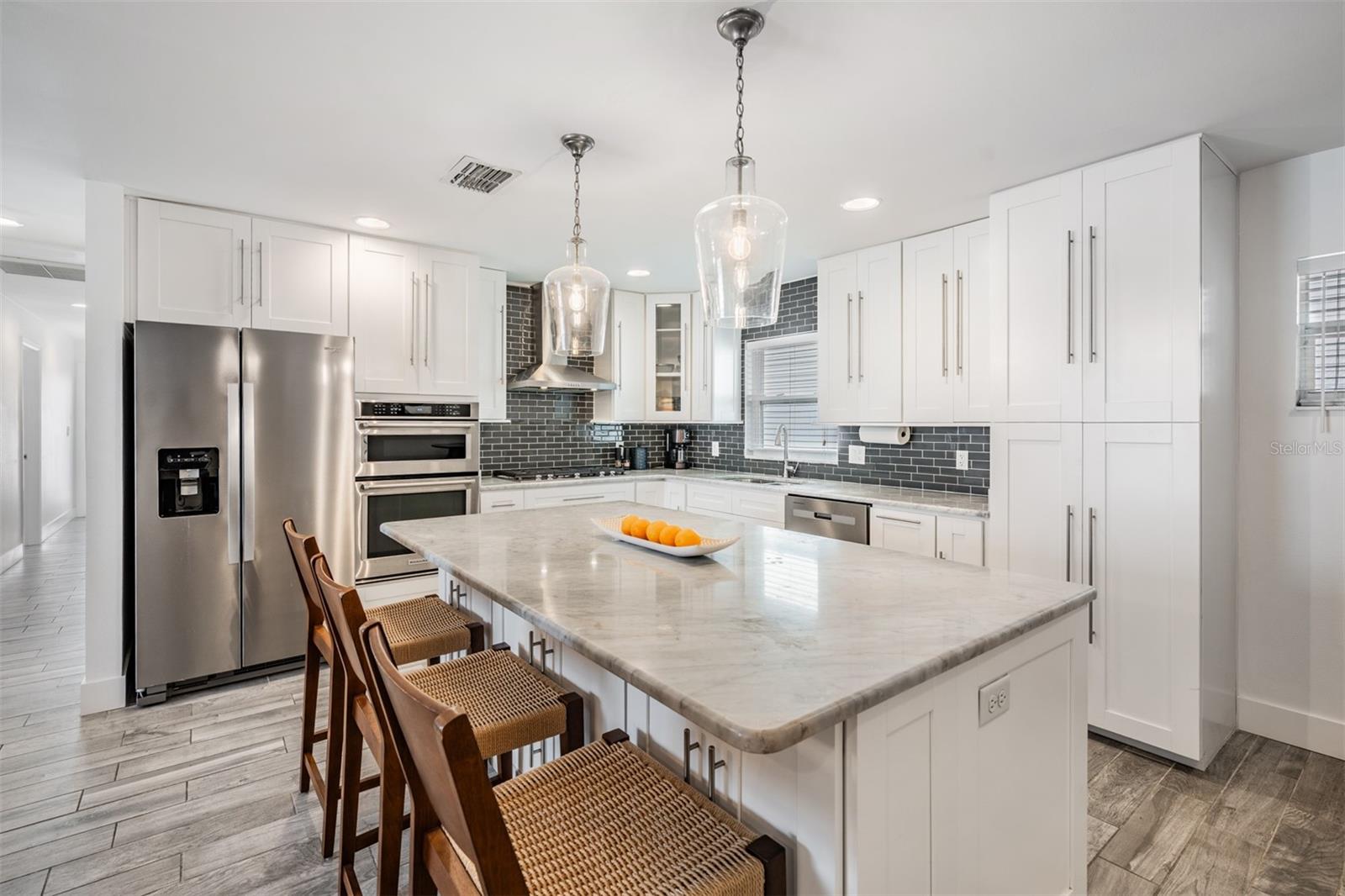 DAVIS ISLANDS - Residential