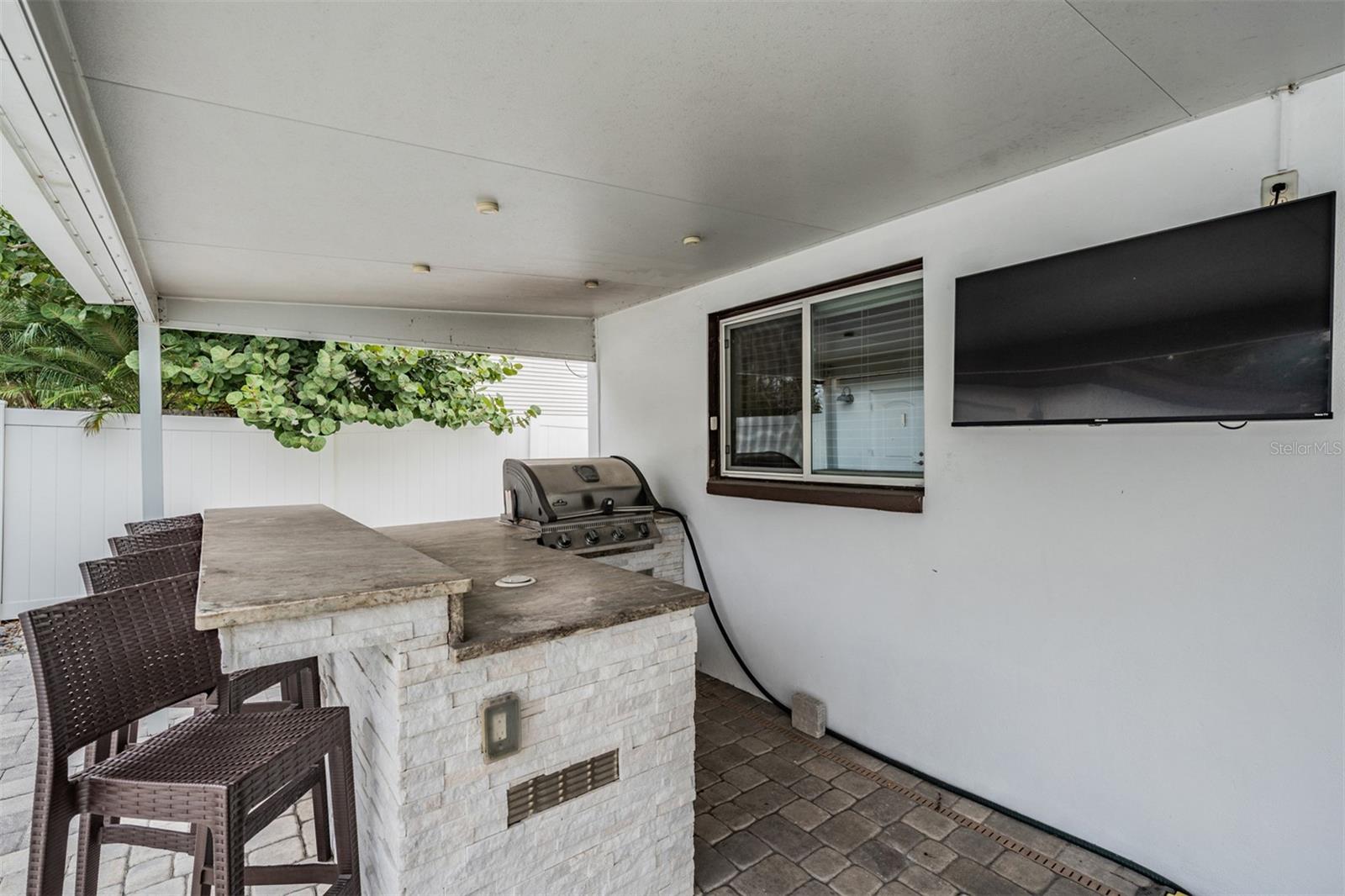 DAVIS ISLANDS - Residential