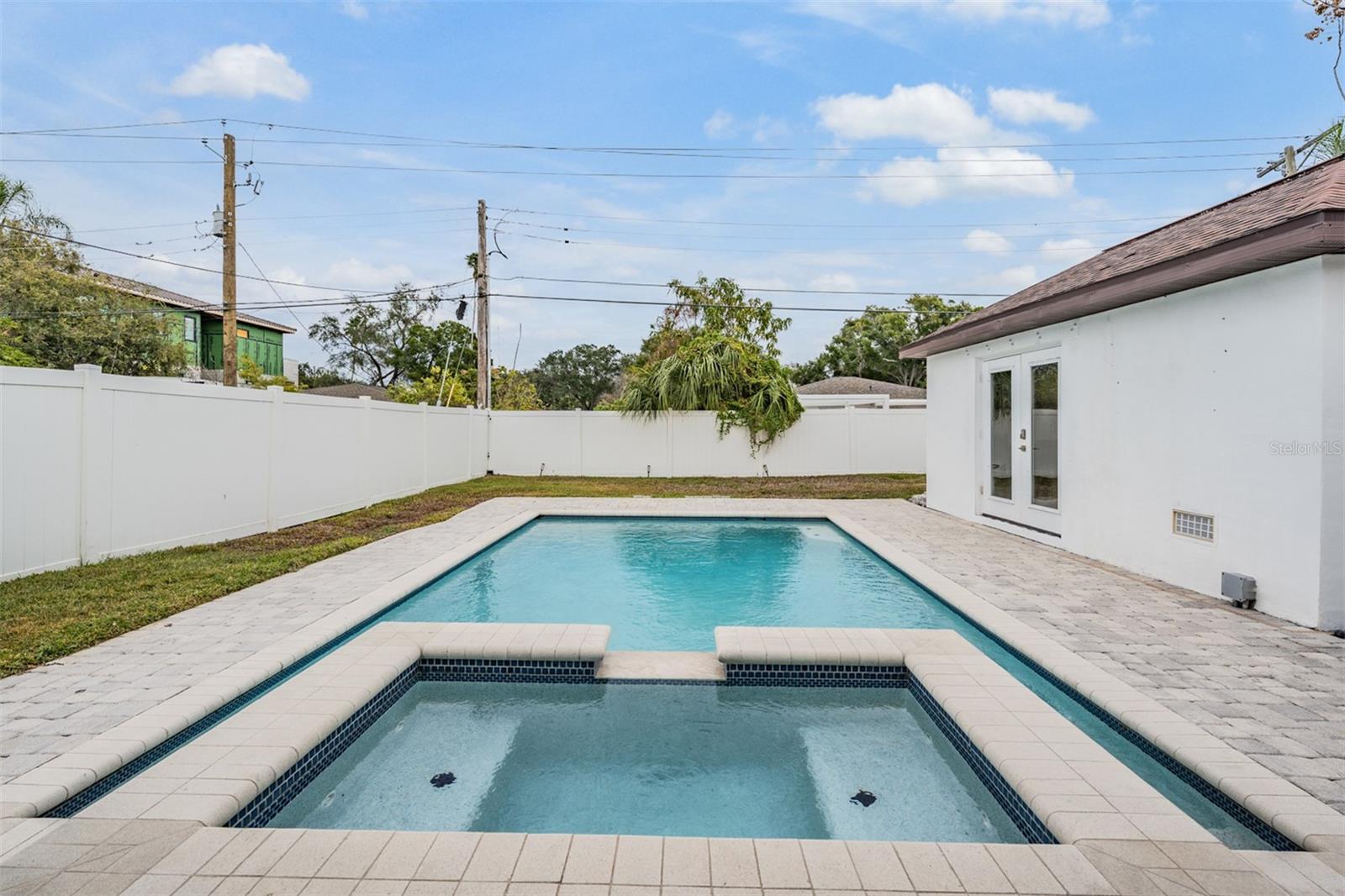 DAVIS ISLANDS - Residential