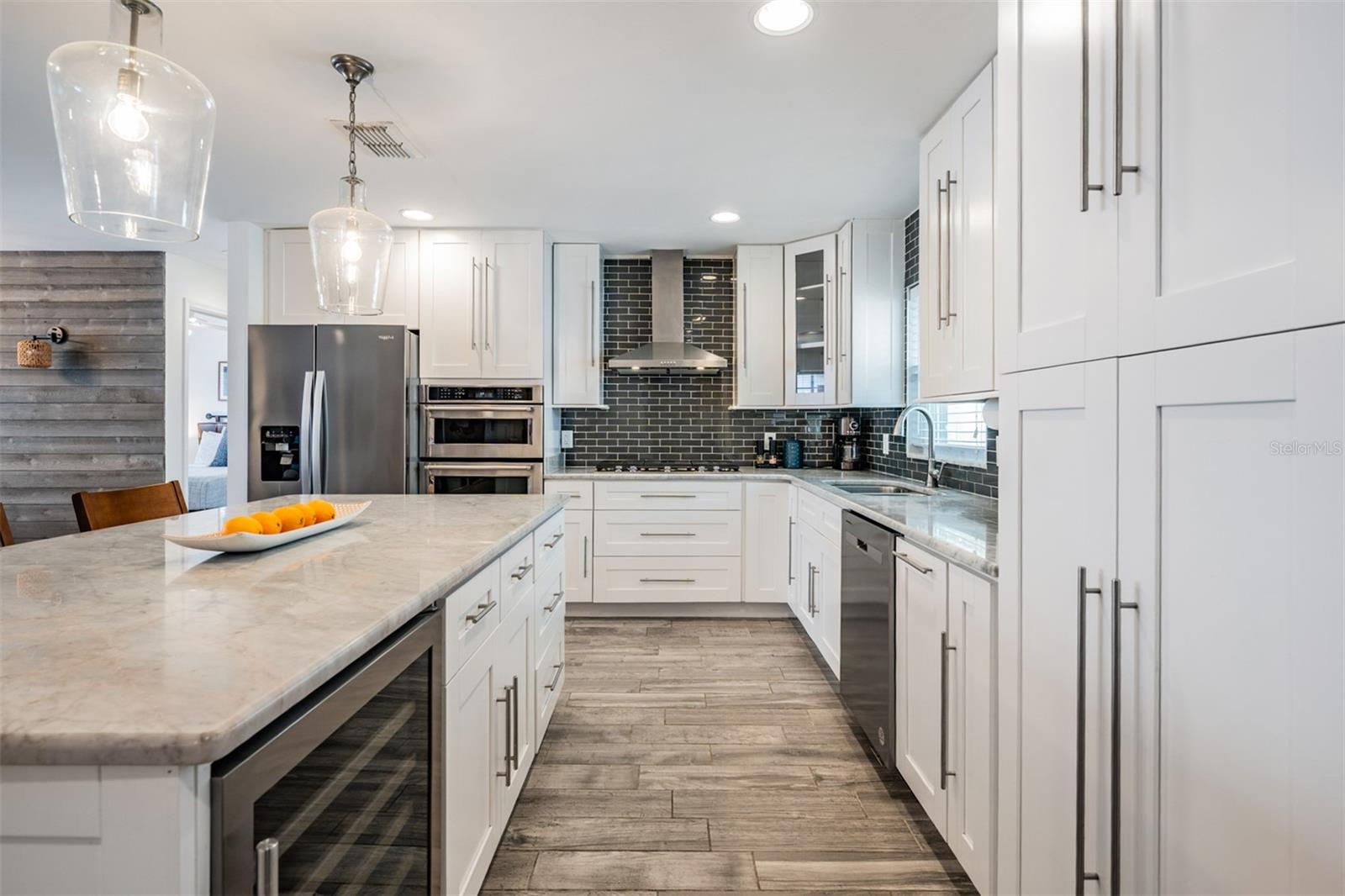 DAVIS ISLANDS - Residential