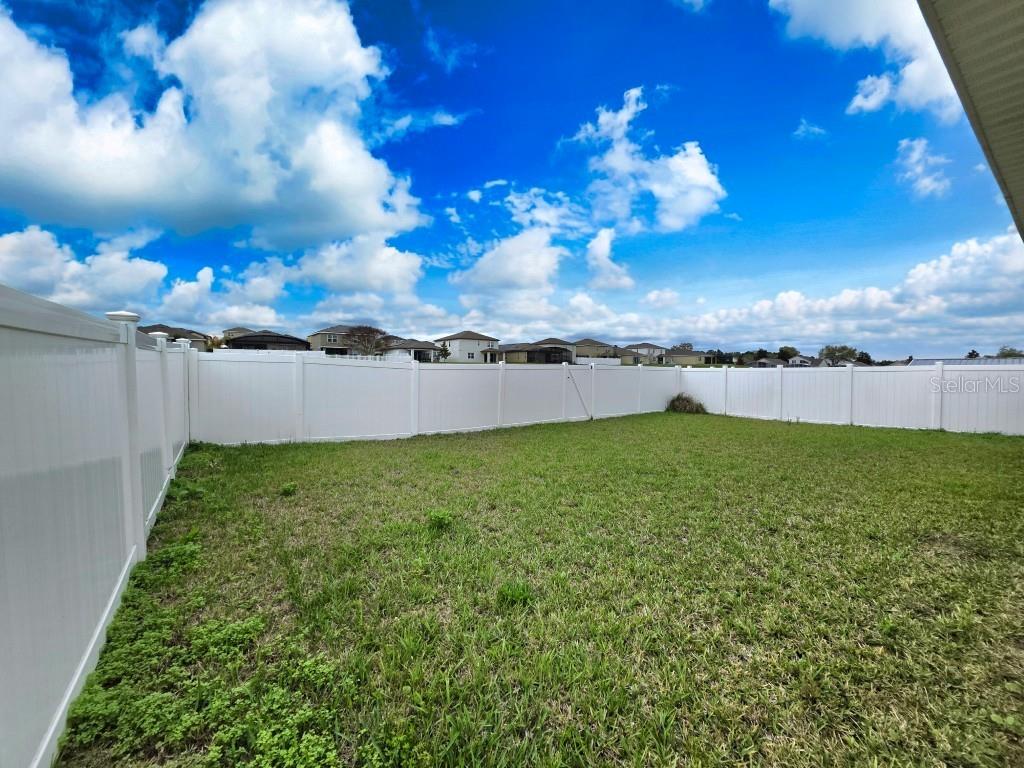 SUMMERS CORNER - Residential