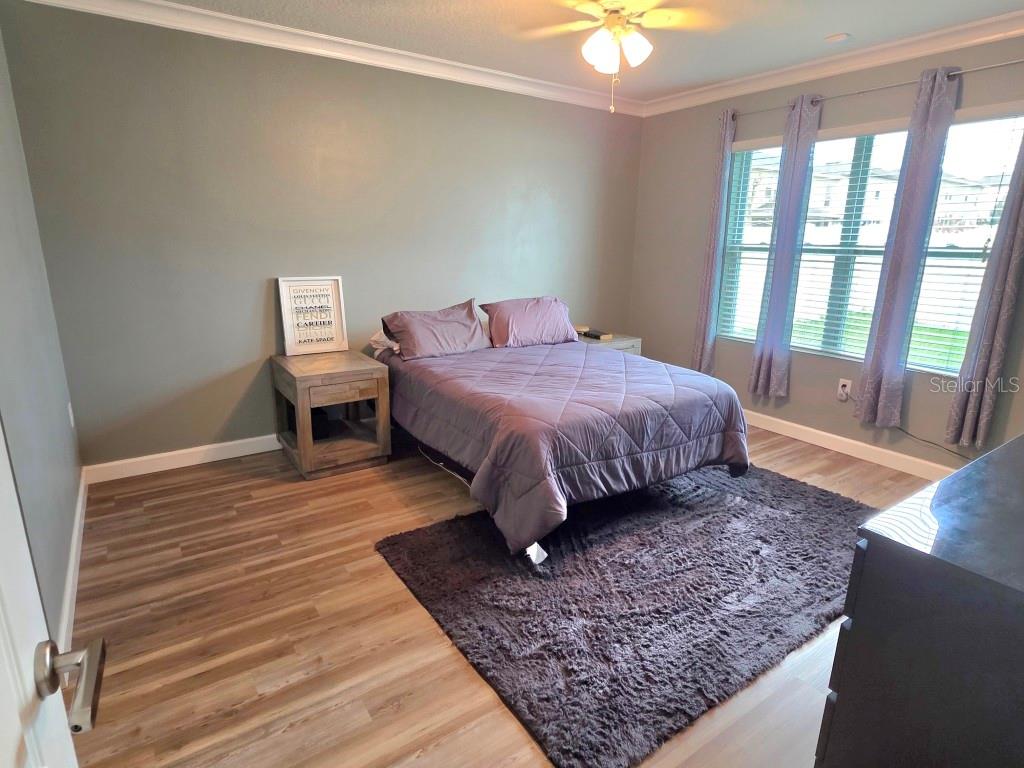 SUMMERS CORNER - Residential