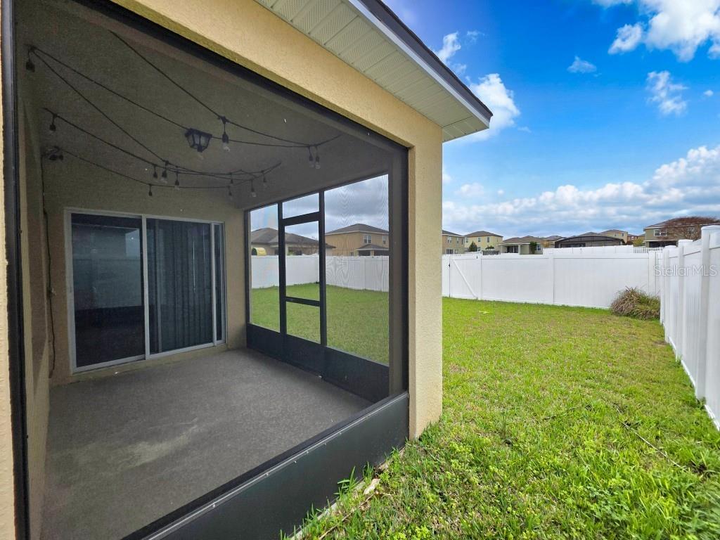 SUMMERS CORNER - Residential