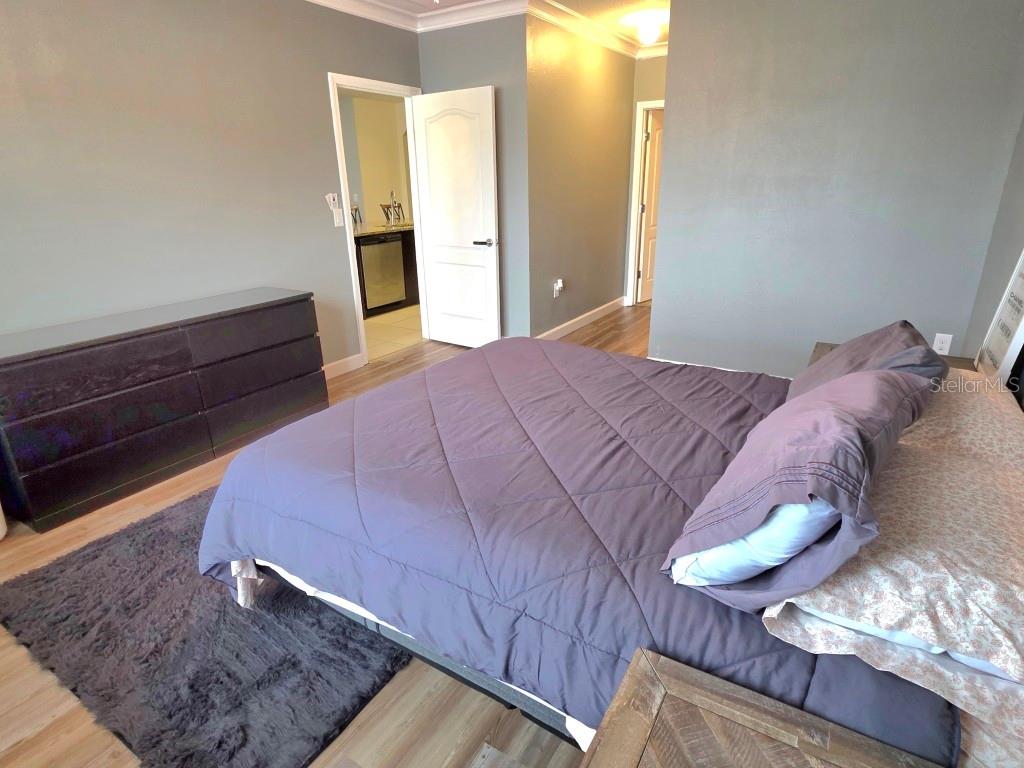 SUMMERS CORNER - Residential