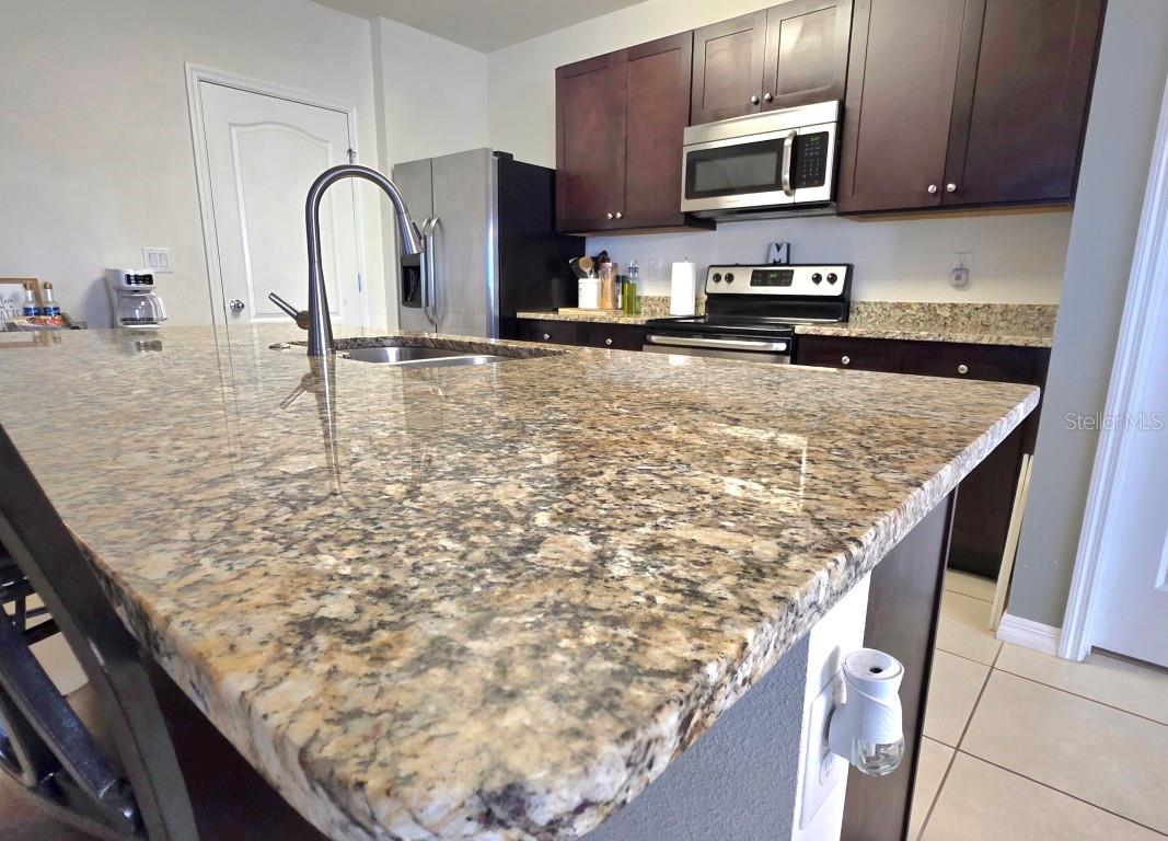 SUMMERS CORNER - Residential