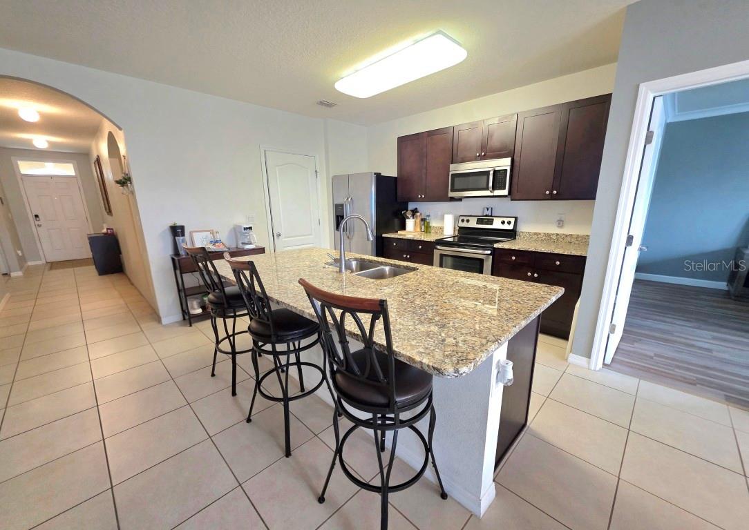 SUMMERS CORNER - Residential