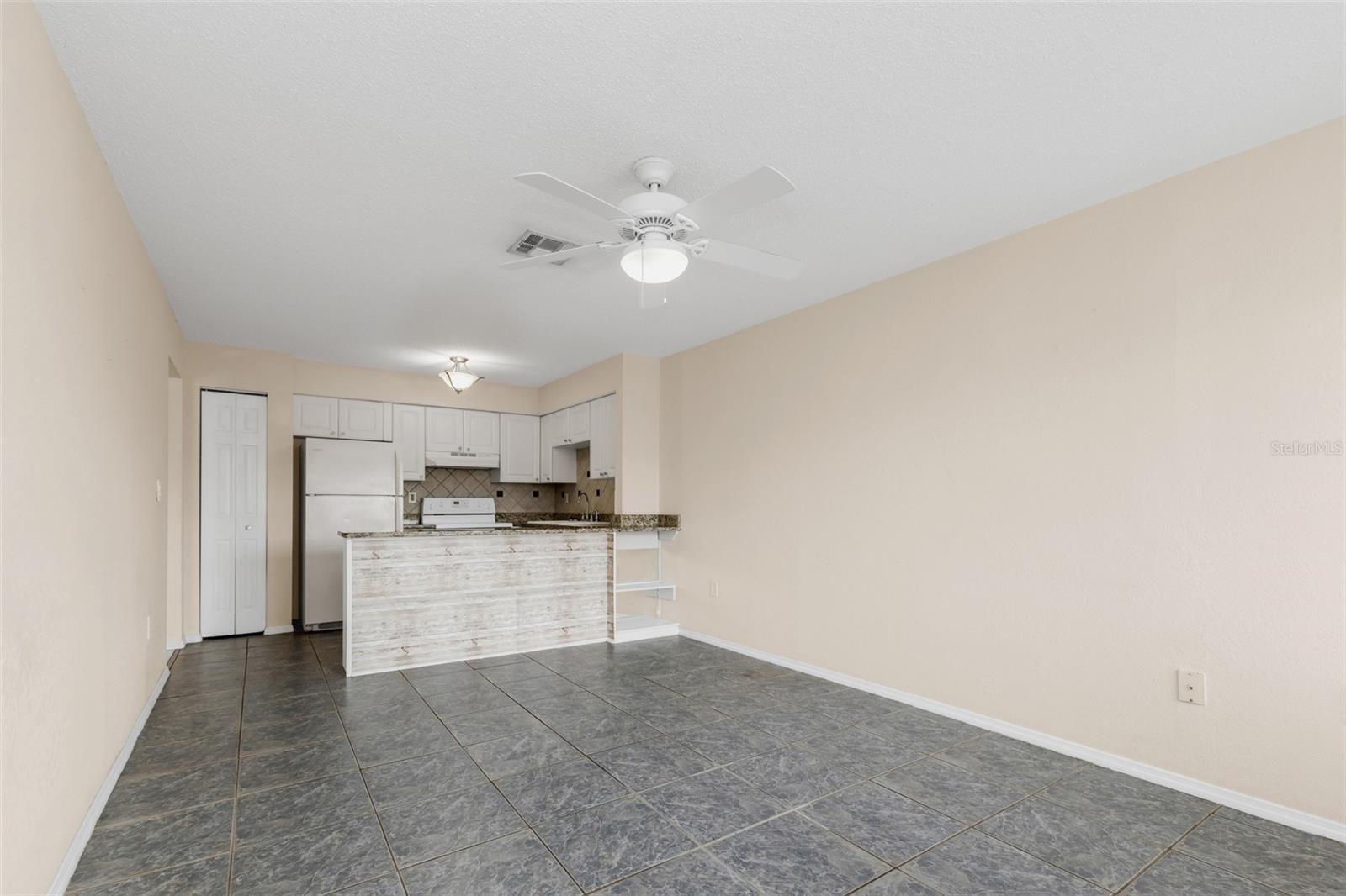 21150 GERTRUDE AVENUE F5