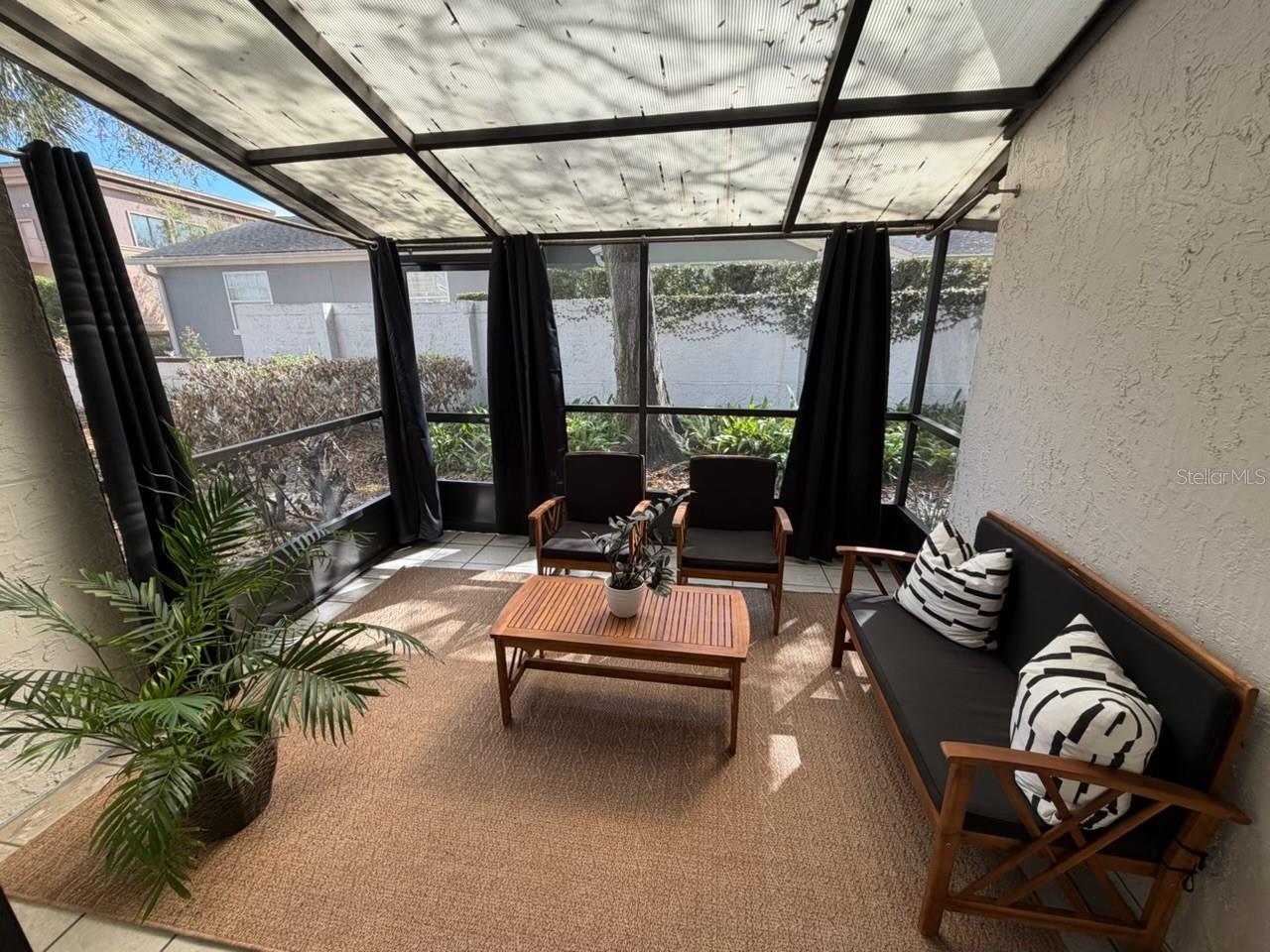 KILLARNEY BAY CONDO - Residential Lease