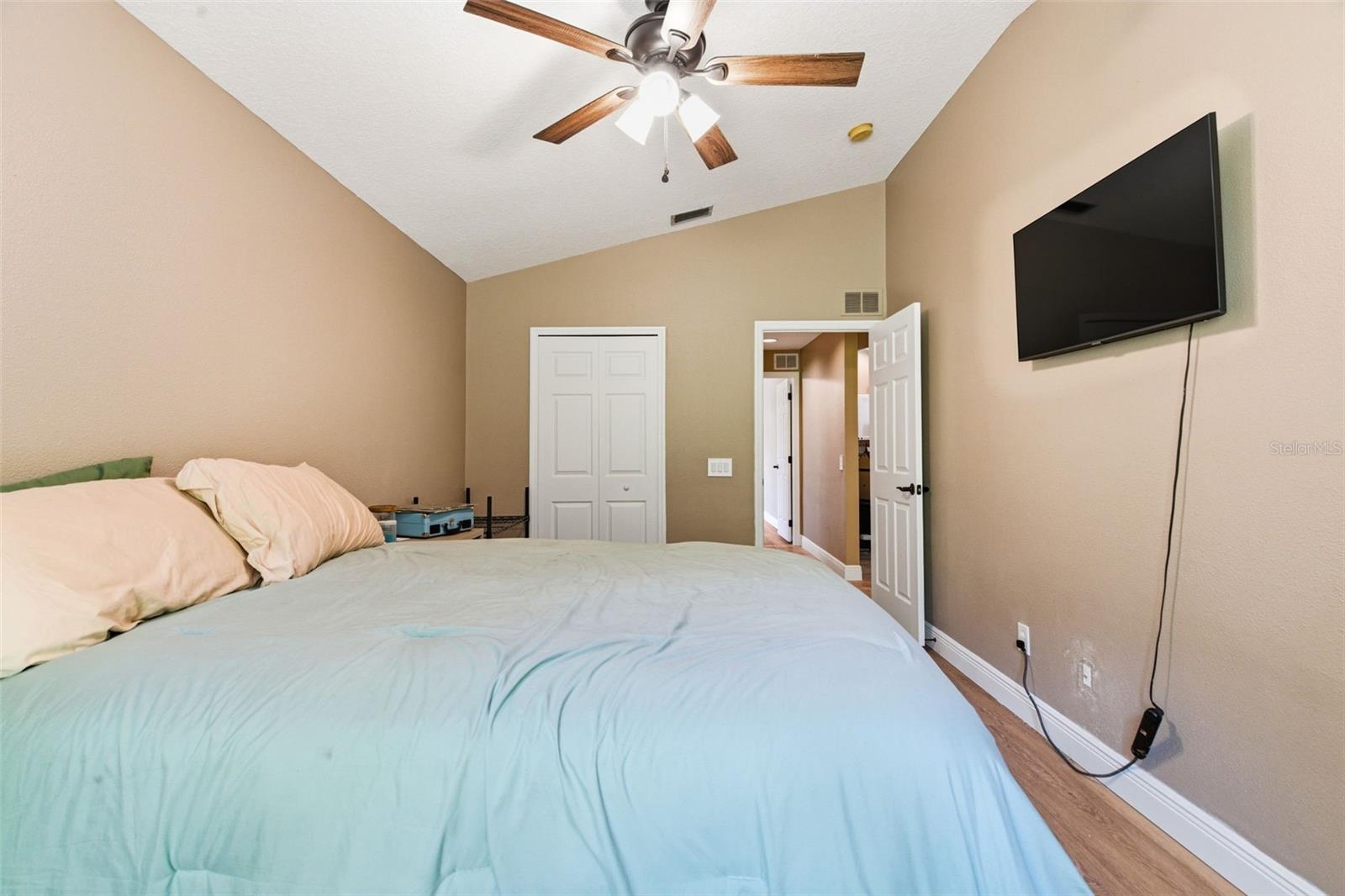 THOUSAND OAKS PH 06-9 - Residential