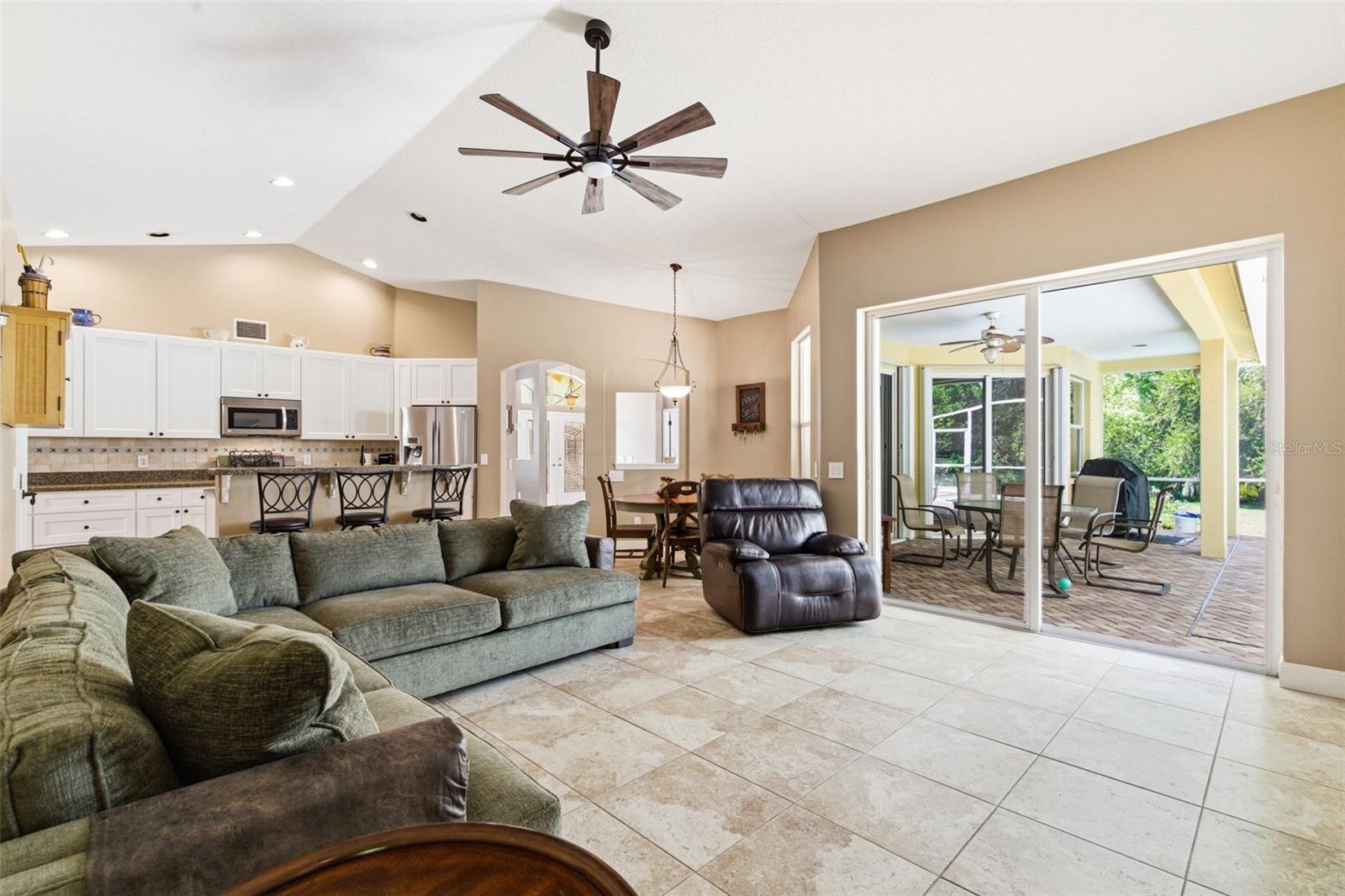 THOUSAND OAKS PH 06-9 - Residential