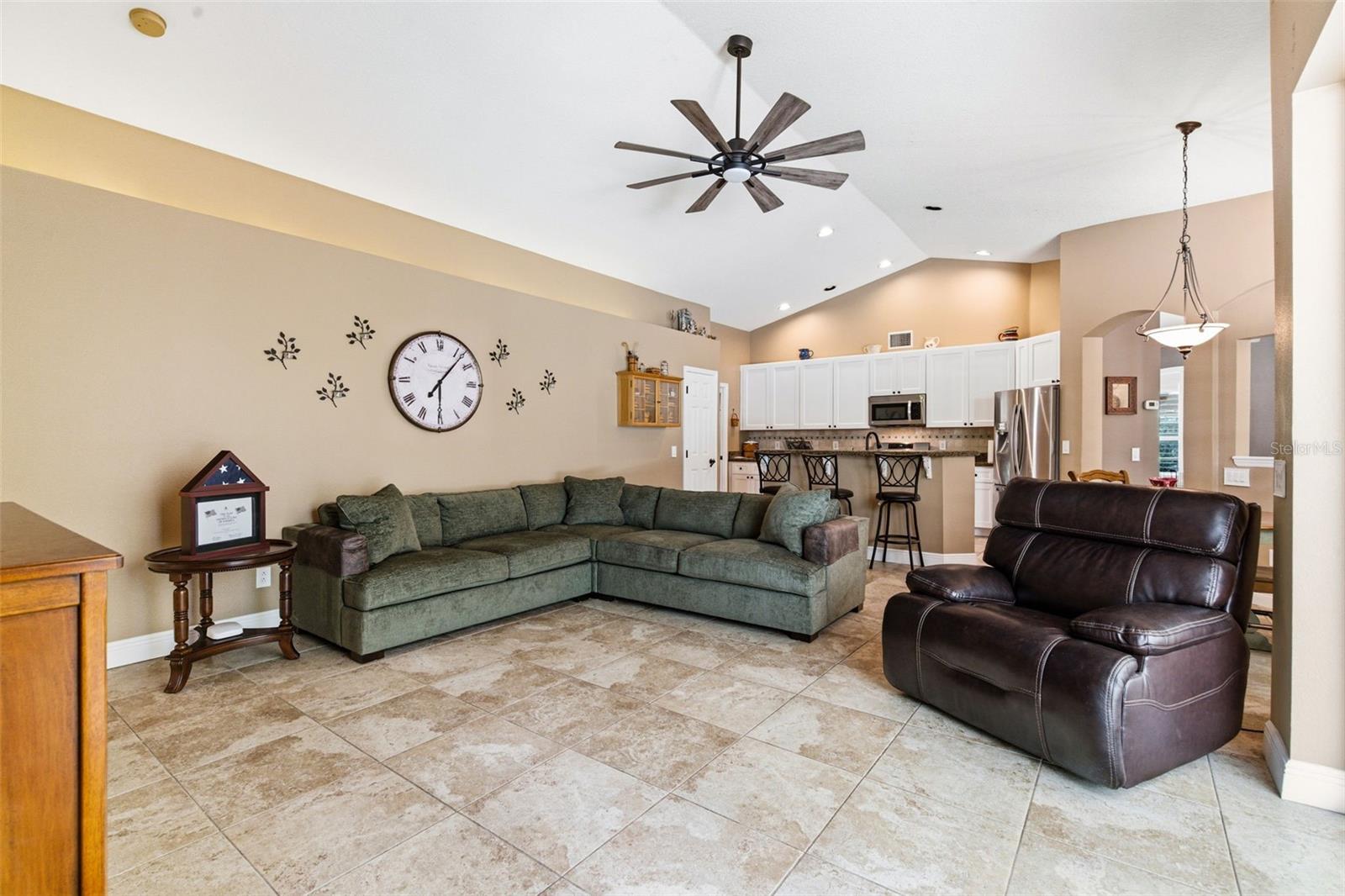 THOUSAND OAKS PH 06-9 - Residential