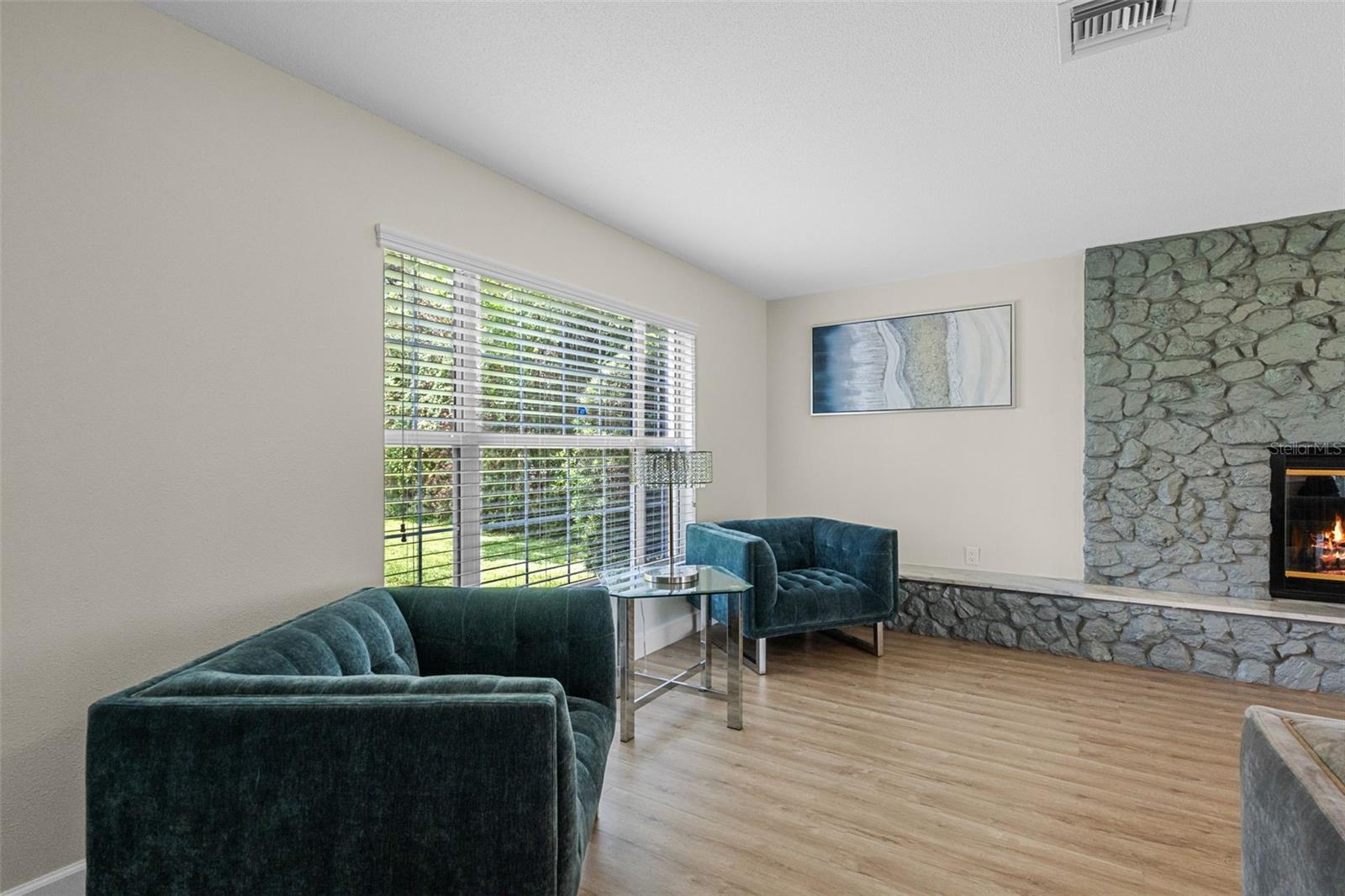 DR PHILLIPS WINDERWOOD - Residential