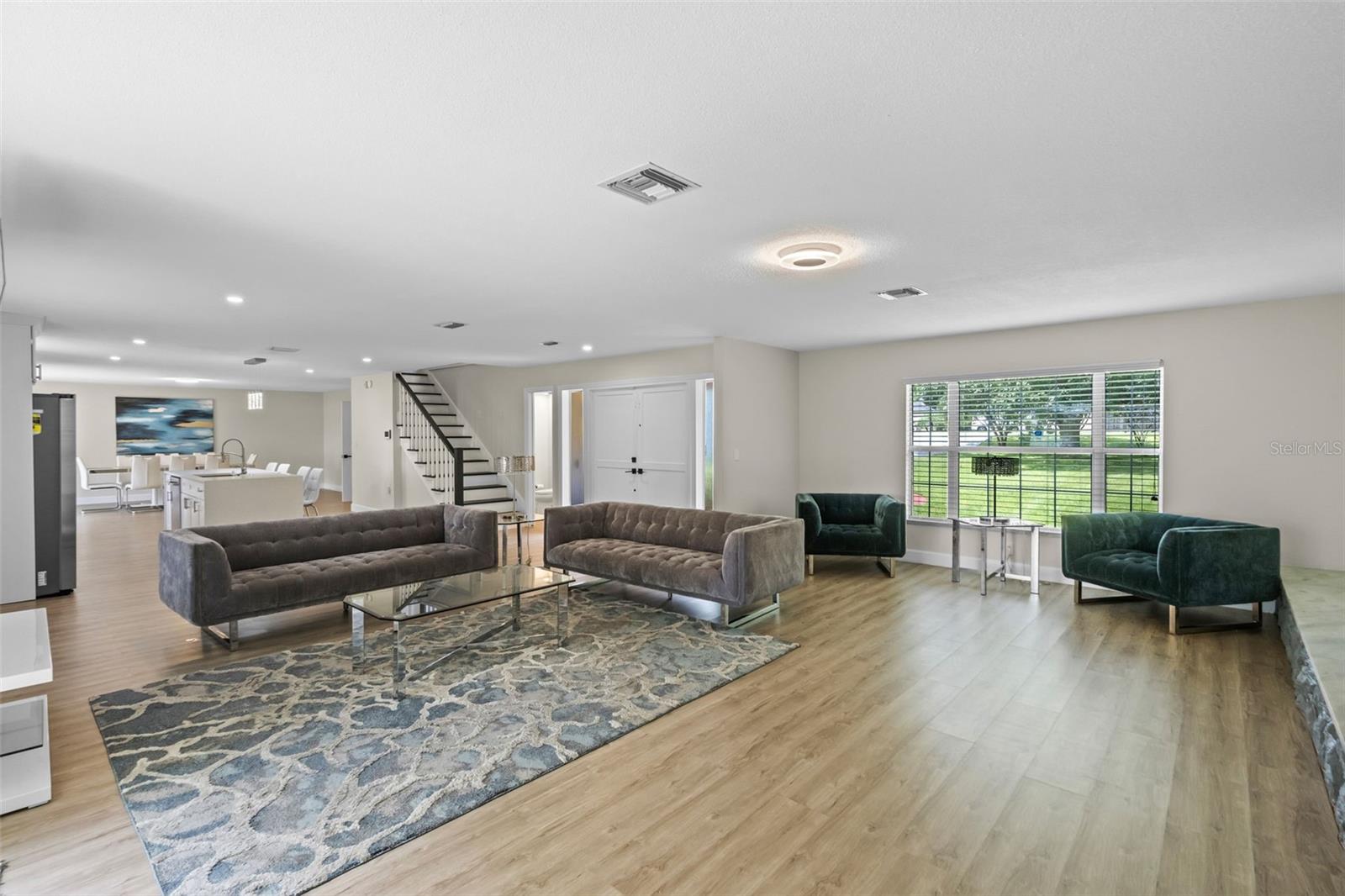 DR PHILLIPS WINDERWOOD - Residential