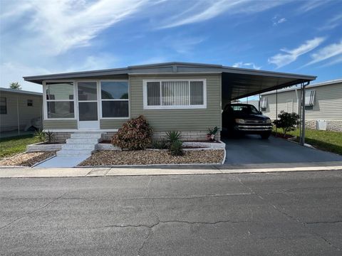 36 THATCH PALM STREET W LARGO FL 33770